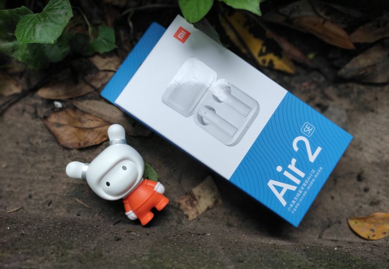 Xiaomi ra mắt tai nghe Mi Air 2SE: Pin 20 tiếng, rẻ bằng một nửa Mi Air 2S, giá chỉ 560.000 đồng
